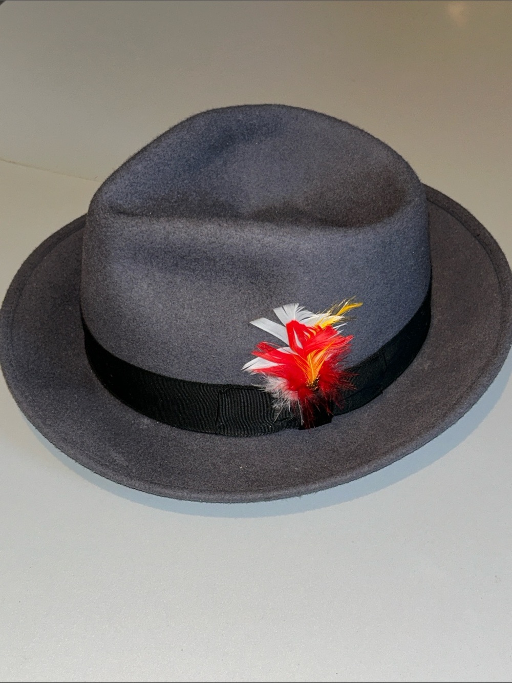 Park Royal Timely Fashion Men's Gray Felt Fedora with Feather Size 7 1/2